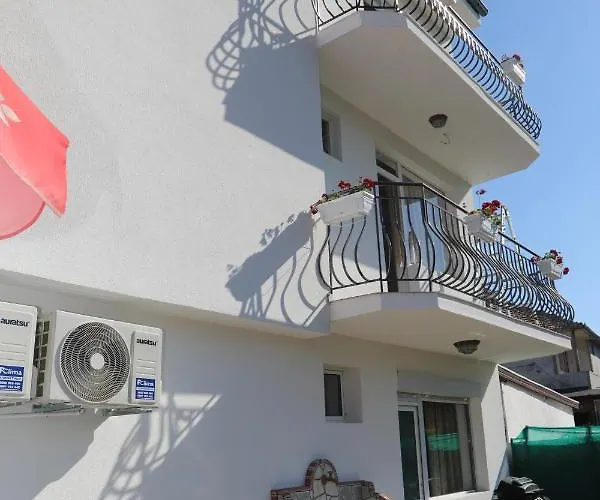 Къща За Гости Равда Guest house