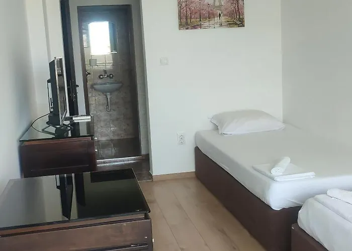 Къща За Гости Равда 3* Ravda