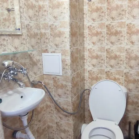 Къща За Гости Равда 3*