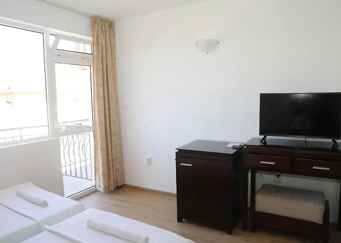 Къща За Гости Равда רבדה