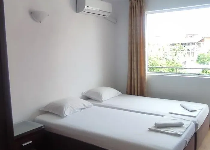 Къща За Гости Равда 3* רבדה