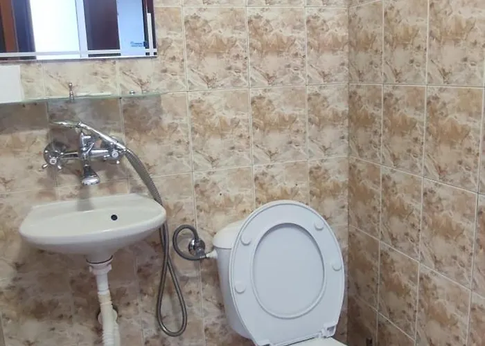 Къща За Гости Равда בית הארחה