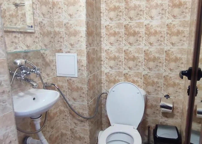 Къща За Гости Равда בית הארחה 3*